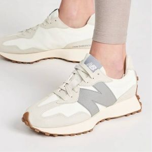 New Balance 327 sneakers
